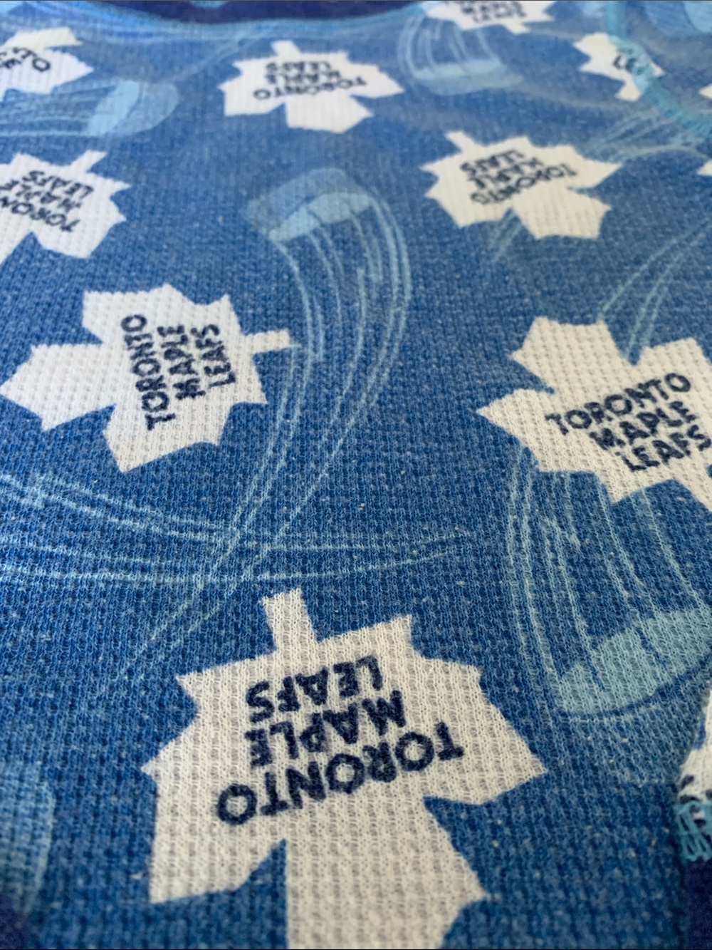 😊FREE😊 NHL Blue Toronto Maple Leafs Kids Long-Sleeve Thermal Shirt - Picture 2 of 4
